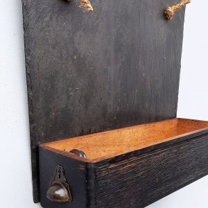 Nähmaschinenschub Schieferregal